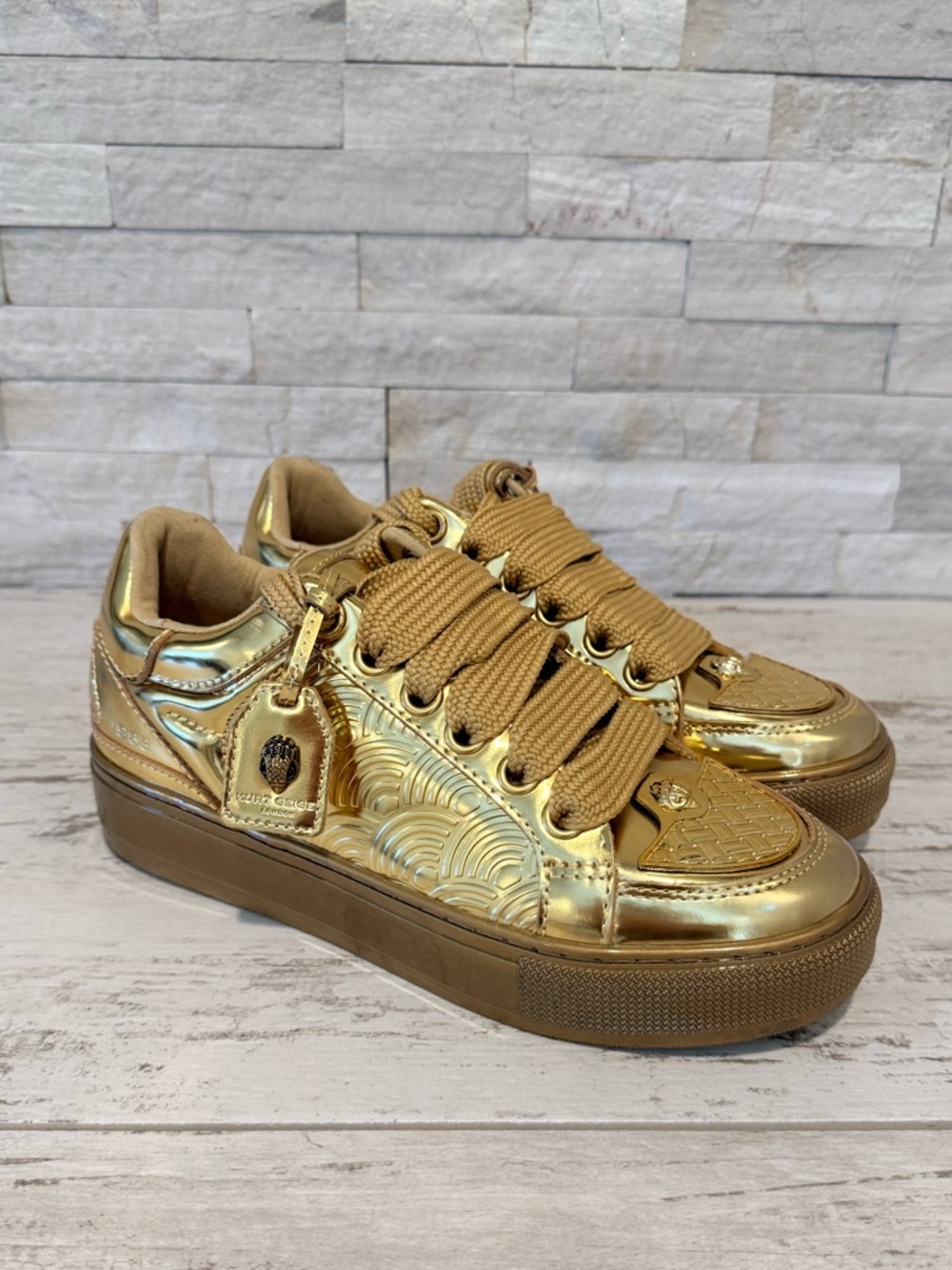 Kurt Geiger London Women's 40EU Southbank Tag Gold Metallic Platform Sneakers